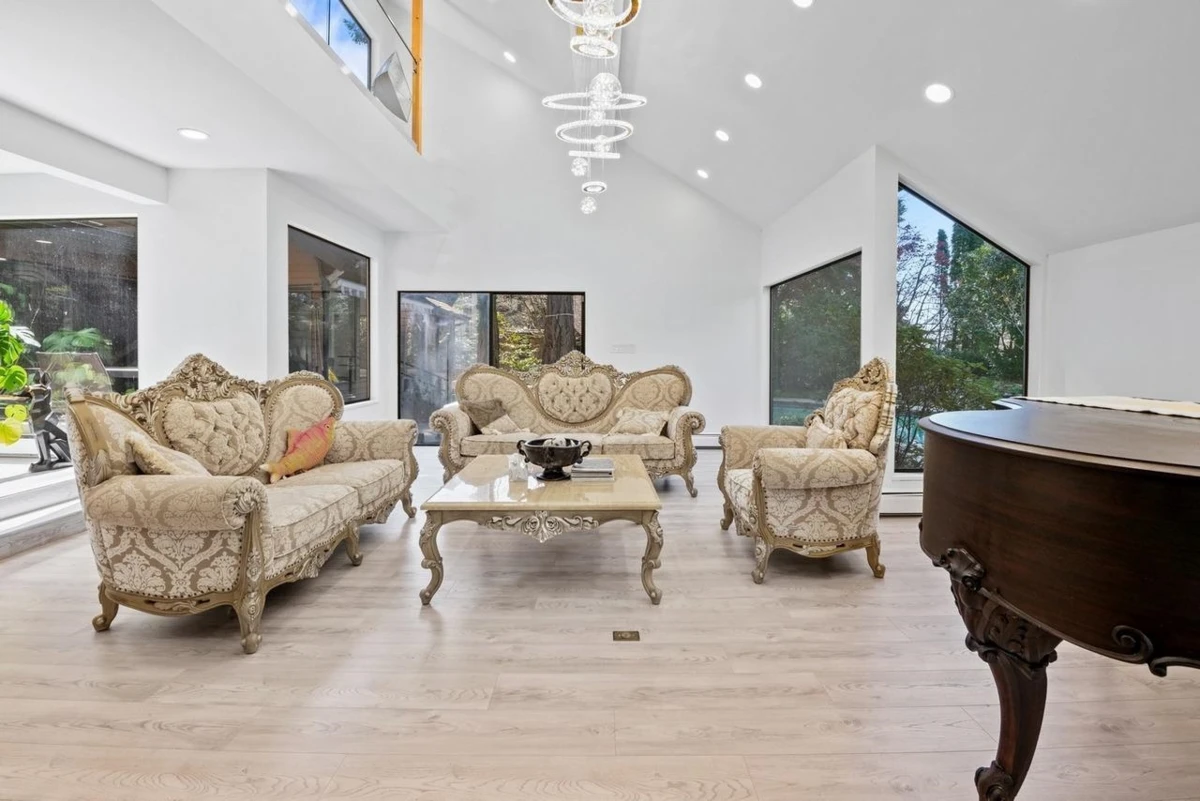 Family Room Photo of 5260 Kew Road, West Vancouver, BC