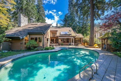Street View Photo of 5260 Kew Road, West Vancouver, BC