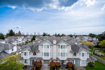 Hallway Photo of 407 12160 80 Avenue, Surrey, BC
