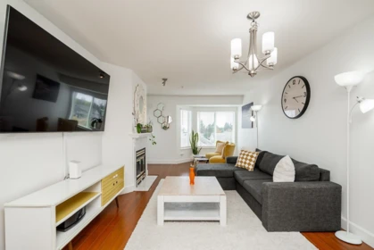 Kitchen Photo of 407 12160 80 Avenue, Surrey, BC