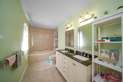 Laundry Room Photo of 11 Harbour Place, Port Moody, BC