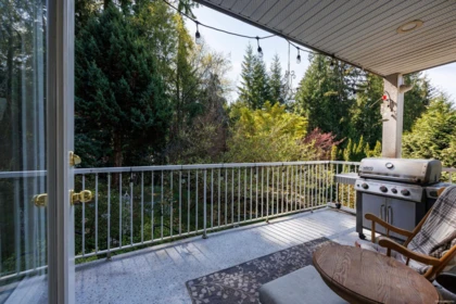 Breakfast Nook Photo of 26310 127 Avenue, Maple Ridge, BC