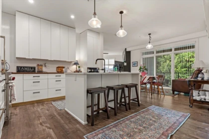 Kitchen Photo of 209 5384 Tyee Lane, Chilliwack, BC
