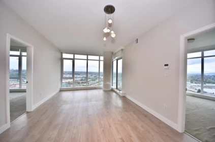 Walk-In Closet Photo of 2405 1788 Gilmore Avenue, Burnaby, BC