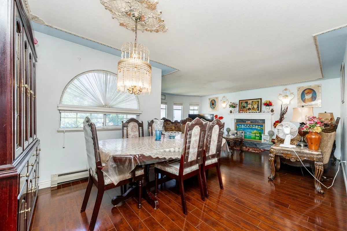 Dining Area Photo of 8879 141b Street, Surrey, BC