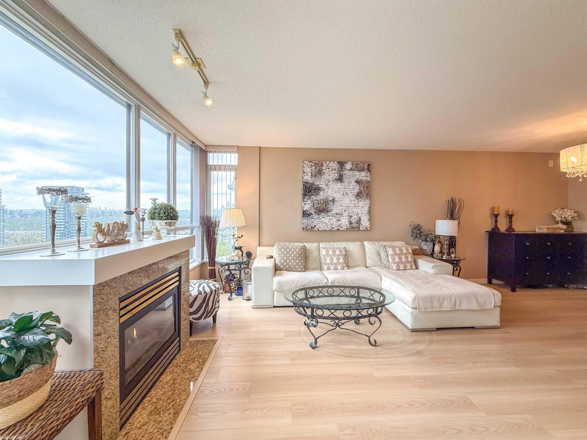 Family Room Photo of 1507 2138 Madison Avenue, Burnaby, BC