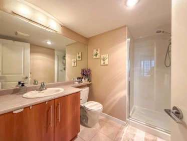 Bedroom 3 Photo of 1507 2138 Madison Avenue, Burnaby, BC