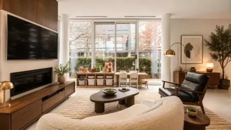 1133 W Cordova Street, Vancouver, BC, Vancouver — Townhouse for sale