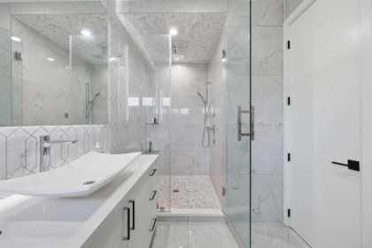 Powder Room Photo of 8061 11th Avenue, Burnaby, BC