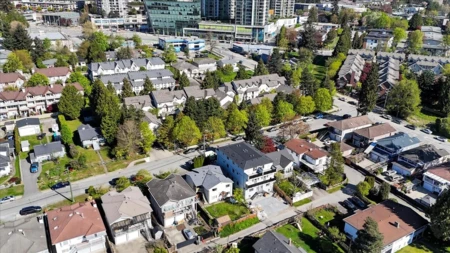 Garden / Landscaping Photo of 7266 17th Avenue, Burnaby, BC
