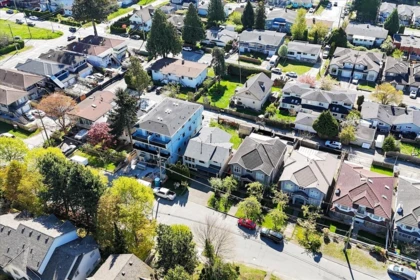 Swimming Pool Photo of 7266 17th Avenue, Burnaby, BC
