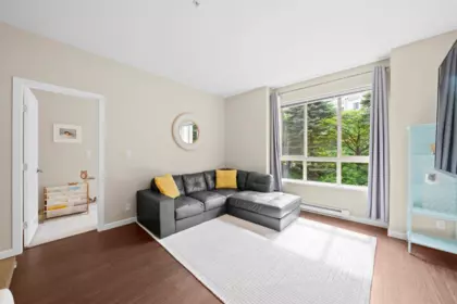 209 270 Francis Way, New Westminster, BC, New Westminster — Apartment/Condo for sale