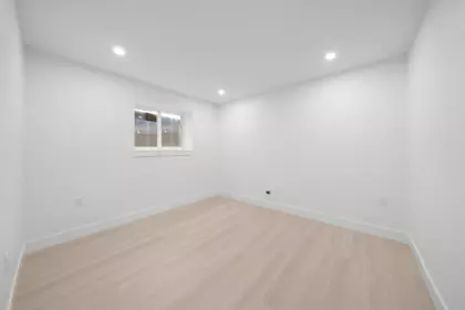 Hot Tub / Spa Photo of 7527 205 Street, Langley, BC