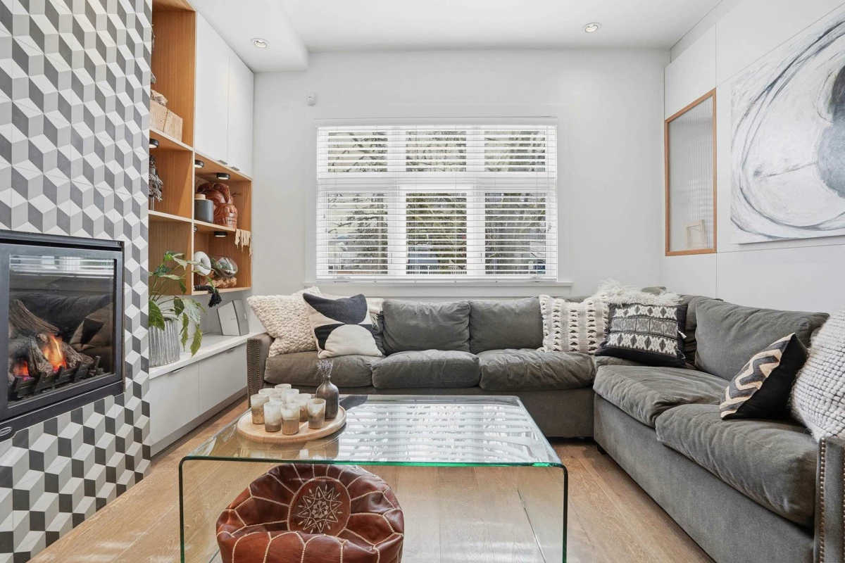 Living Room Photo of 73 E 27th Avenue, Vancouver, BC