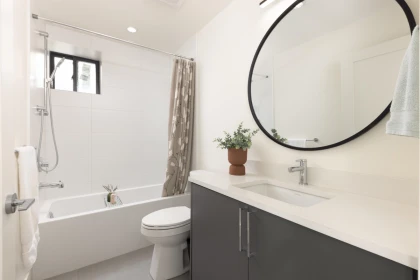 Hot Tub / Spa Photo of 4626 Windsor Street, Vancouver, BC