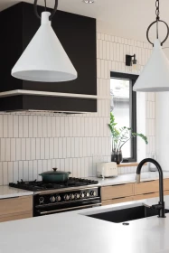 Kitchen Island Photo of 4626 Windsor Street, Vancouver, BC