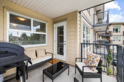Office / Den Photo of 320 2565 Campbell Avenue, Abbotsford, BC