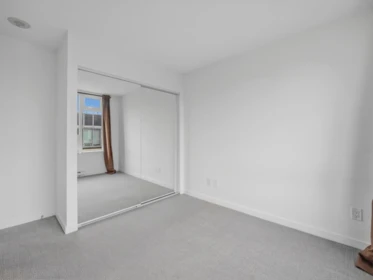 Walk-In Closet Photo of 622 5665 Boundary Road, Vancouver, BC