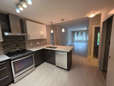 204 2460 Kelly Avenue, Port Coquitlam, BC, Port Coquitlam — Apartment/Condo for sale
