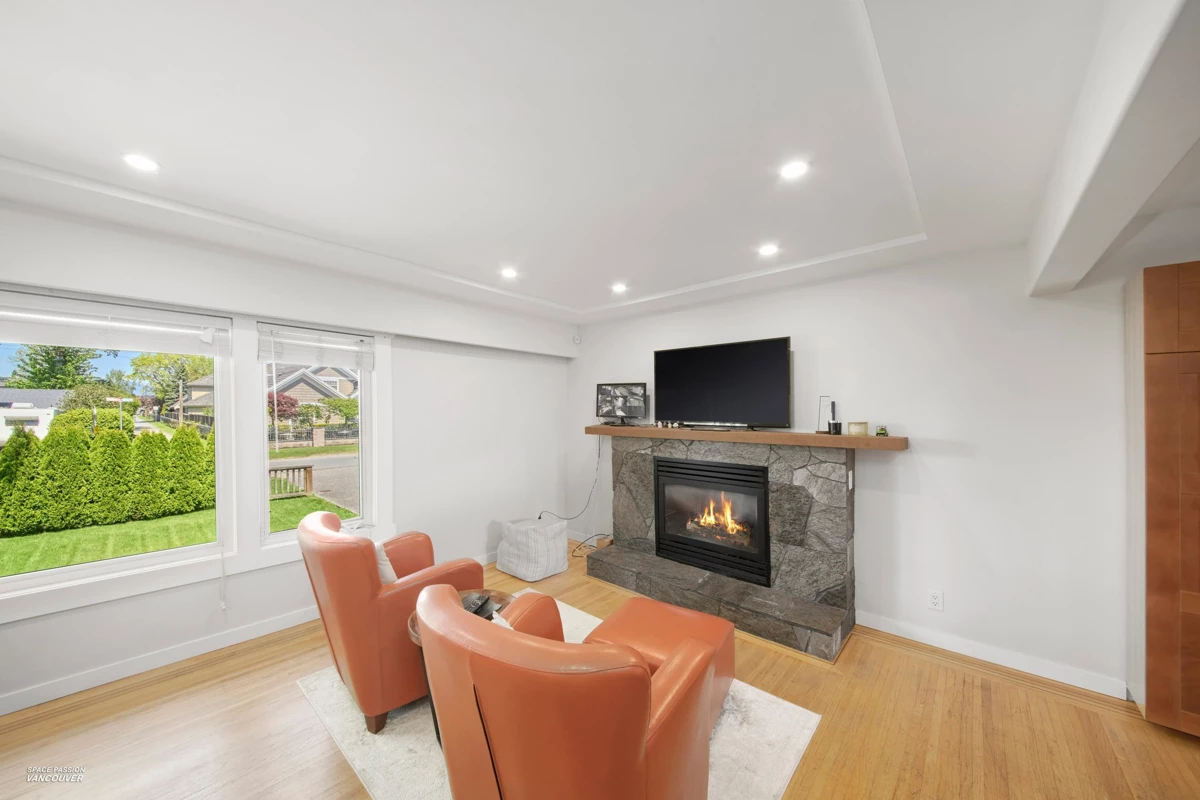 Family Room Photo of 3600 Raymond Avenue, Richmond, BC