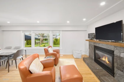 Breakfast Nook Photo of 3600 Raymond Avenue, Richmond, BC