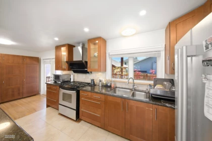 Kitchen Island Photo of 3600 Raymond Avenue, Richmond, BC