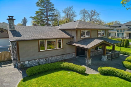 Swimming Pool Photo of 3600 Raymond Avenue, Richmond, BC