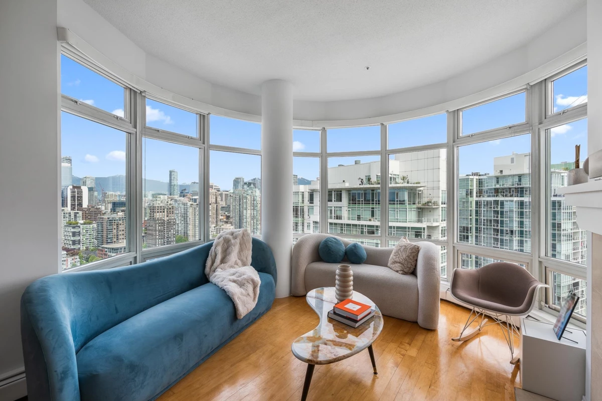 Dining Area Photo of 3605 1199 Marinaside Crescent, Vancouver, BC