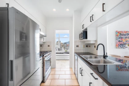 Breakfast Nook Photo of 3605 1199 Marinaside Crescent, Vancouver, BC