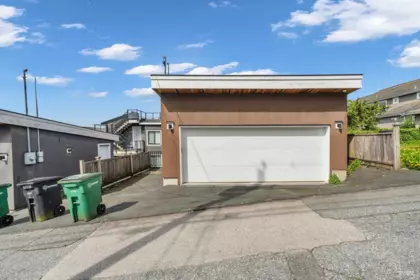 Pantry Photo of 118 N Glynde Avenue, Burnaby, BC