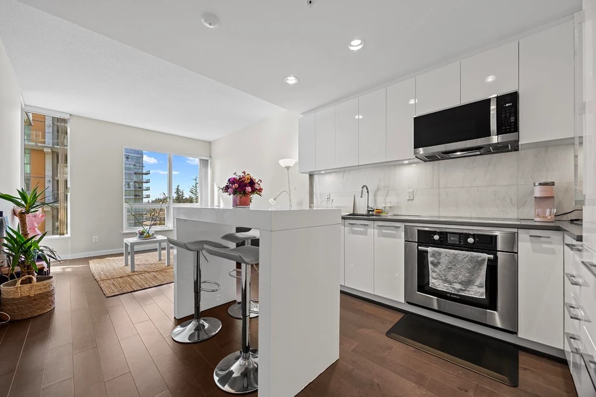 Living Room Photo of 1206 5728 Berton Avenue, Vancouver, BC