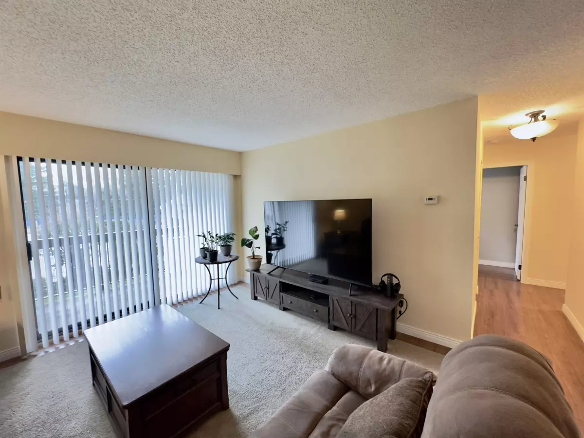Family Room Photo of 106 33490 Cottage Lane, Abbotsford, BC