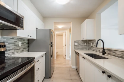 Primary Bathroom Photo of 204 3183 Esmond Avenue, Burnaby, BC