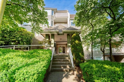 Staircase Photo of 204 3183 Esmond Avenue, Burnaby, BC