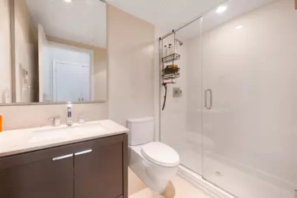 Walk-In Closet Photo of 1304 1320 Chesterfield Avenue, North Vancouver, BC