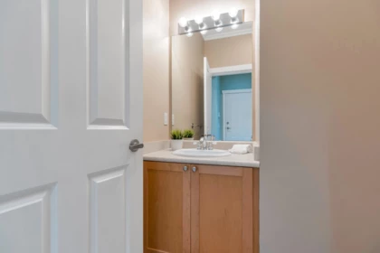 Entry Foyer Photo of 112 5900 Ferry Road, Delta, BC