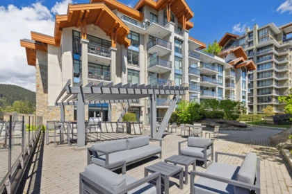 403 2780 Valley Centre Avenue, North Vancouver, BC, North Vancouver — Apartment/Condo for sale