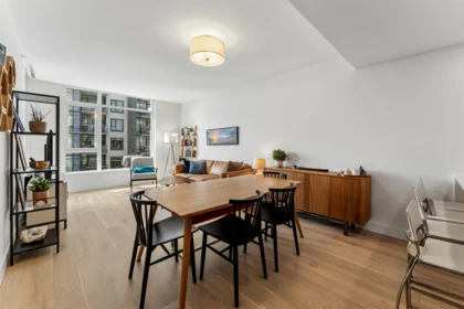 Kitchen Photo of 403 2780 Valley Centre Avenue, North Vancouver, BC