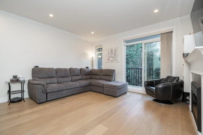 Breakfast Nook Photo of 30 6383 140th St Street, Surrey, BC