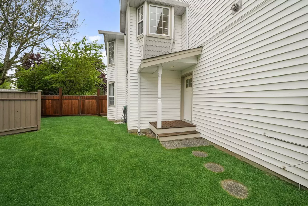 Family Room Photo of 21831 44a Avenue, Langley, BC