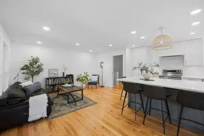Breakfast Nook Photo of 21831 44a Avenue, Langley, BC