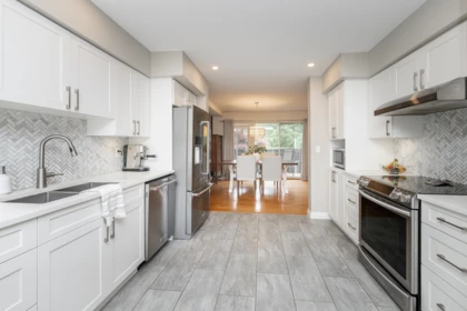Kitchen Island Photo of 42 1271 Lasalle Place, Coquitlam, BC