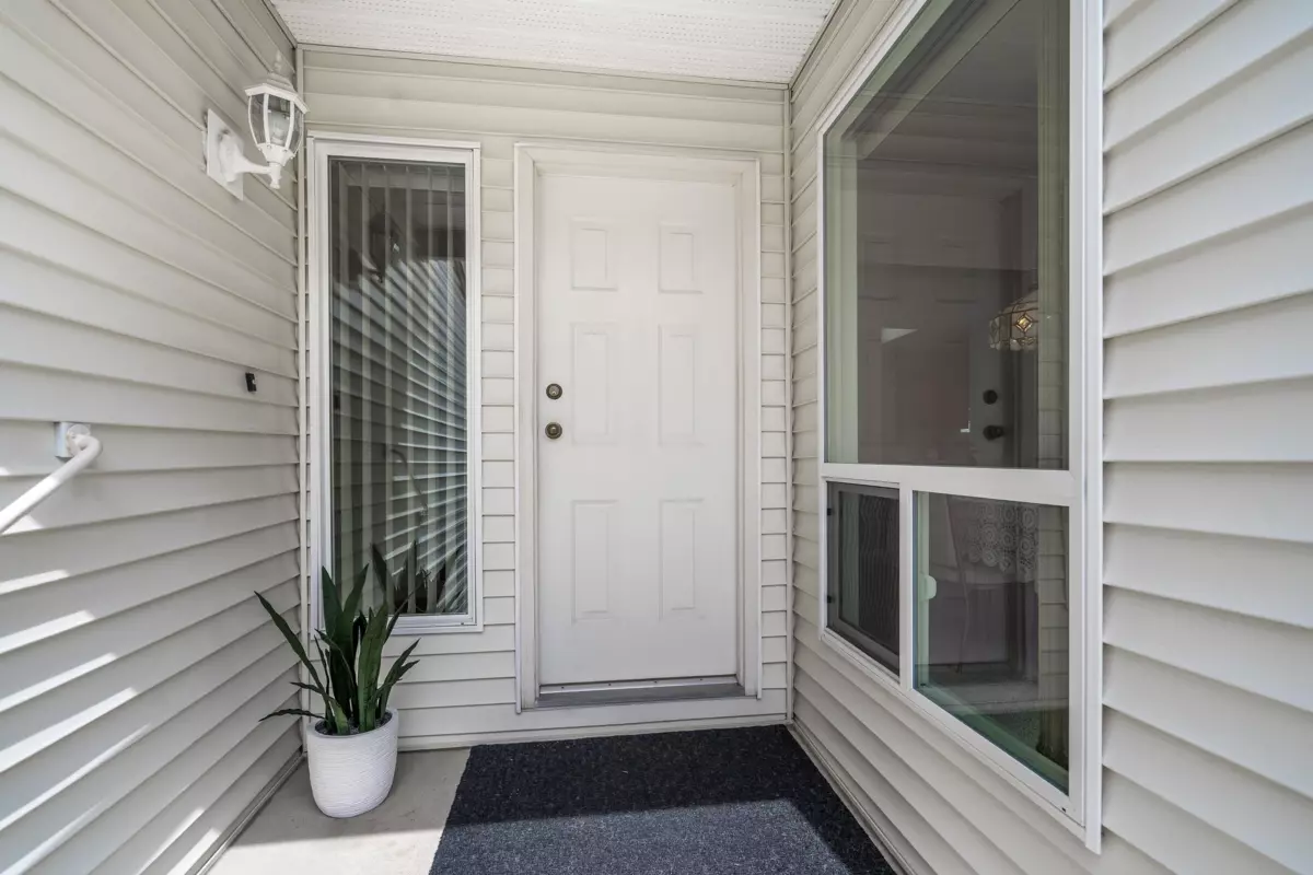 Family Room Photo of 14 2345 Cranley Drive, Surrey, BC