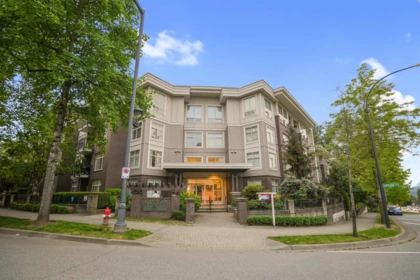 211 13555 Gateway Drive, Surrey, BC, Surrey — Apartment/Condo for sale