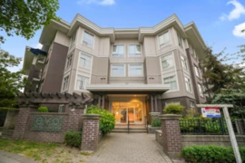 211 13555 Gateway Drive, Surrey, BC