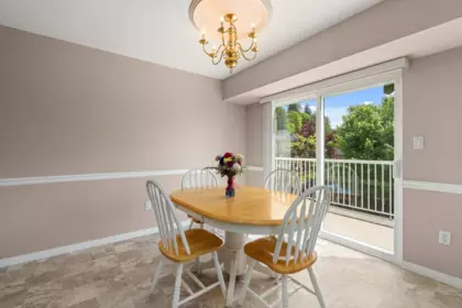 Breakfast Nook Photo of 8262 Wharton Place, Mission, BC