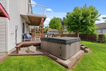 Swimming Pool Photo of 8262 Wharton Place, Mission, BC