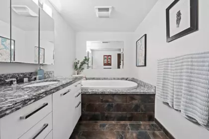 Mudroom Photo of 104 1512 Yew Street, Vancouver, BC