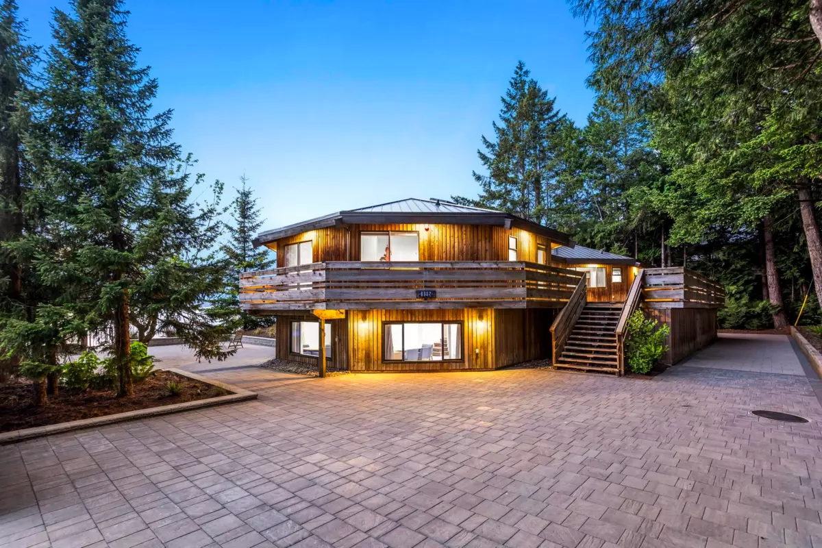 Exterior Rear Photo of 6357 Pirate Lane, Harrison Hot Springs, BC