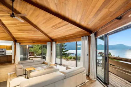 Kitchen Island Photo of 6357 Pirate Lane, Harrison Hot Springs, BC